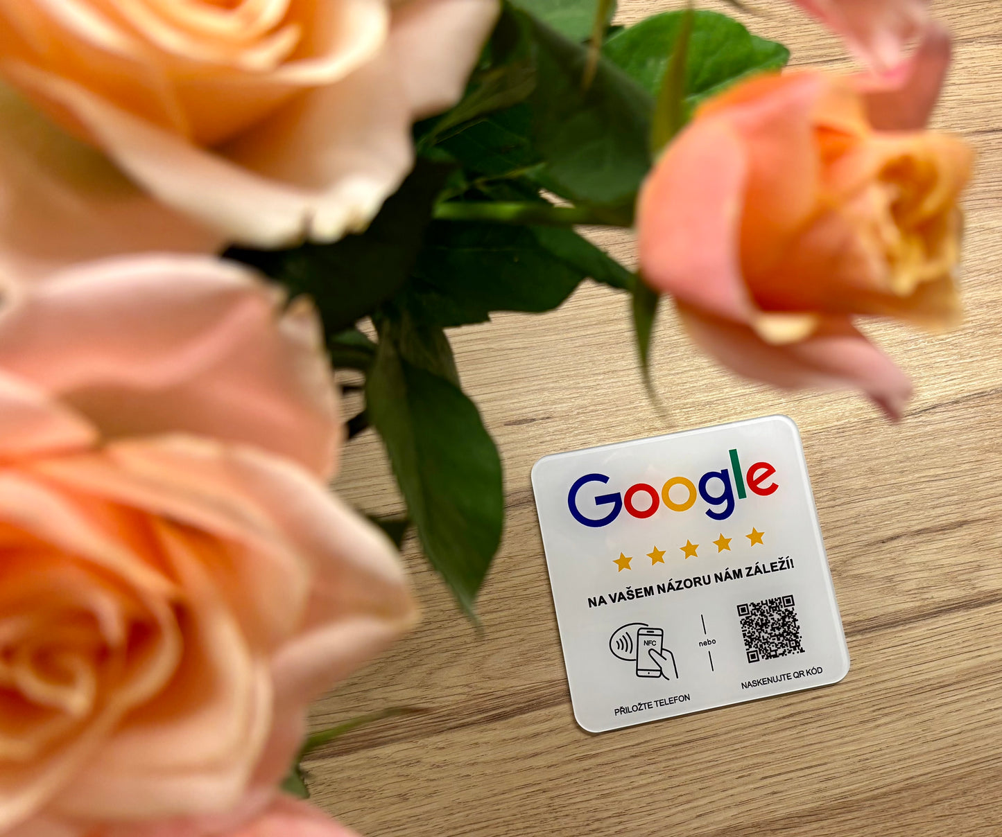 NFC a QR recenzní karta - Google